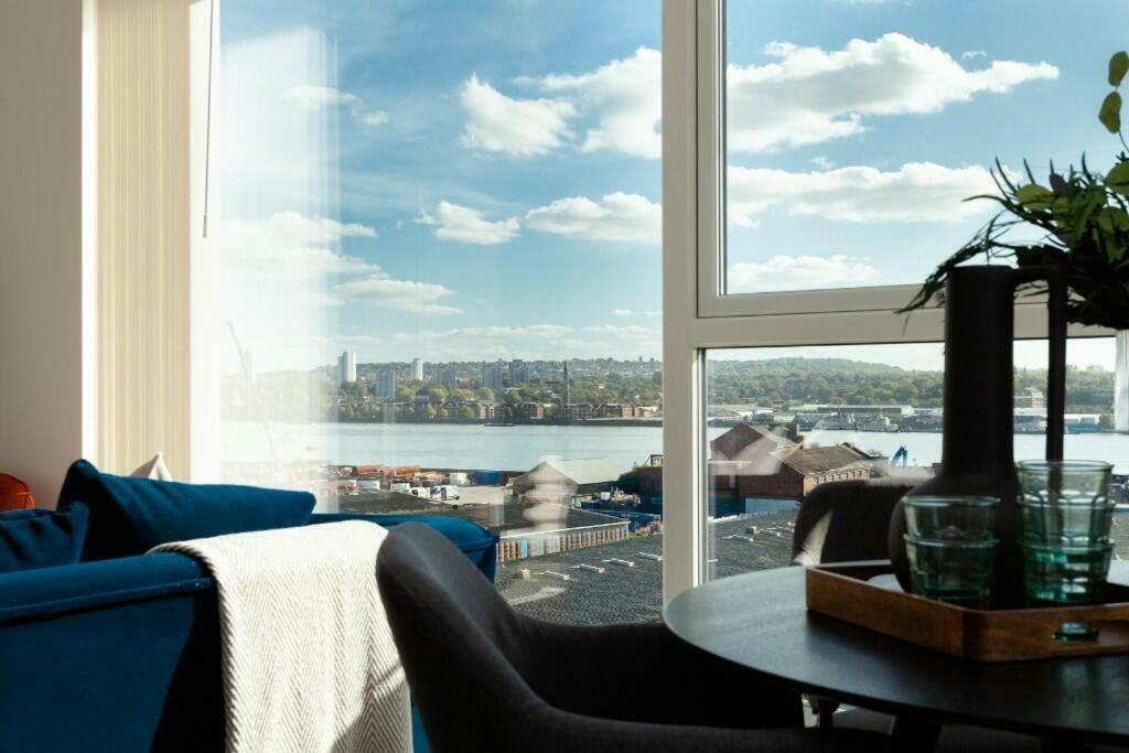 1br Gem In Shared Near O2 Arena & Excel With Patio, Private Bath, Free Parking & Garden Appartement *