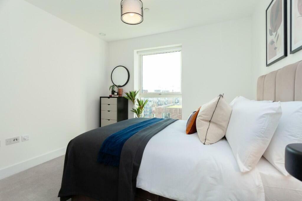 1br Gem In Shared Near O2 Arena & Excel With Patio, Private Bath, Free Parking & Garden Appartement Londres