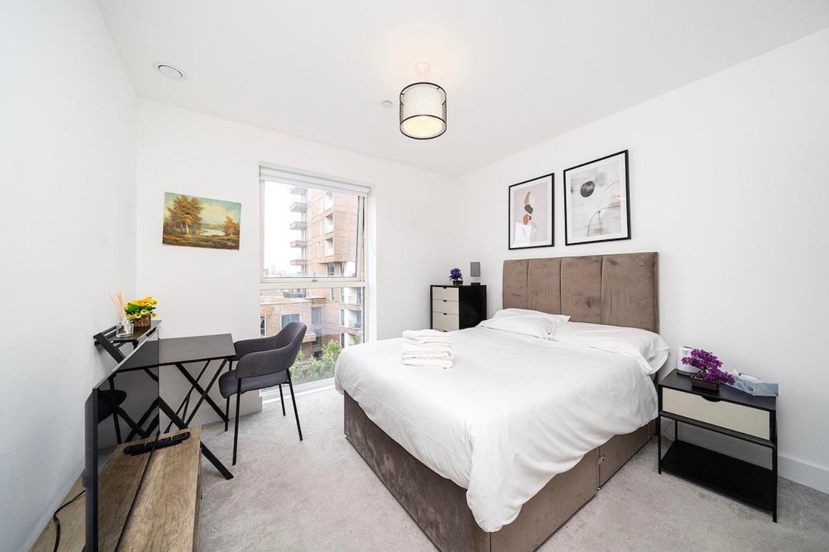 1br Gem In Shared Near O2 Arena & Excel With Patio, Private Bath, Free Parking & Garden Appartement Londres